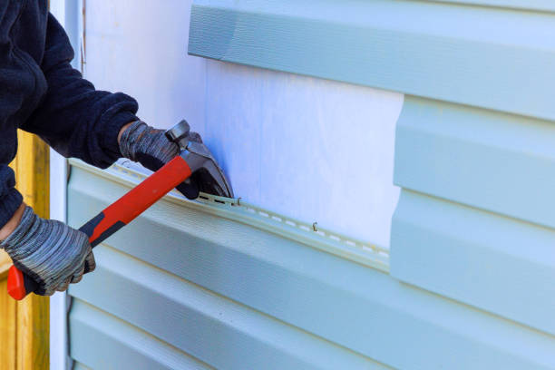 Reliable Emergency Siding Repair contractor in Chesterfield, IN by Creative Siding